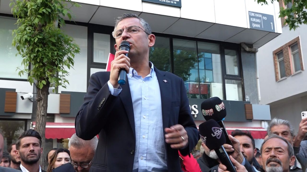 Özel’den “CHP'de Genel Başkanlık Krizi” Açıklaması