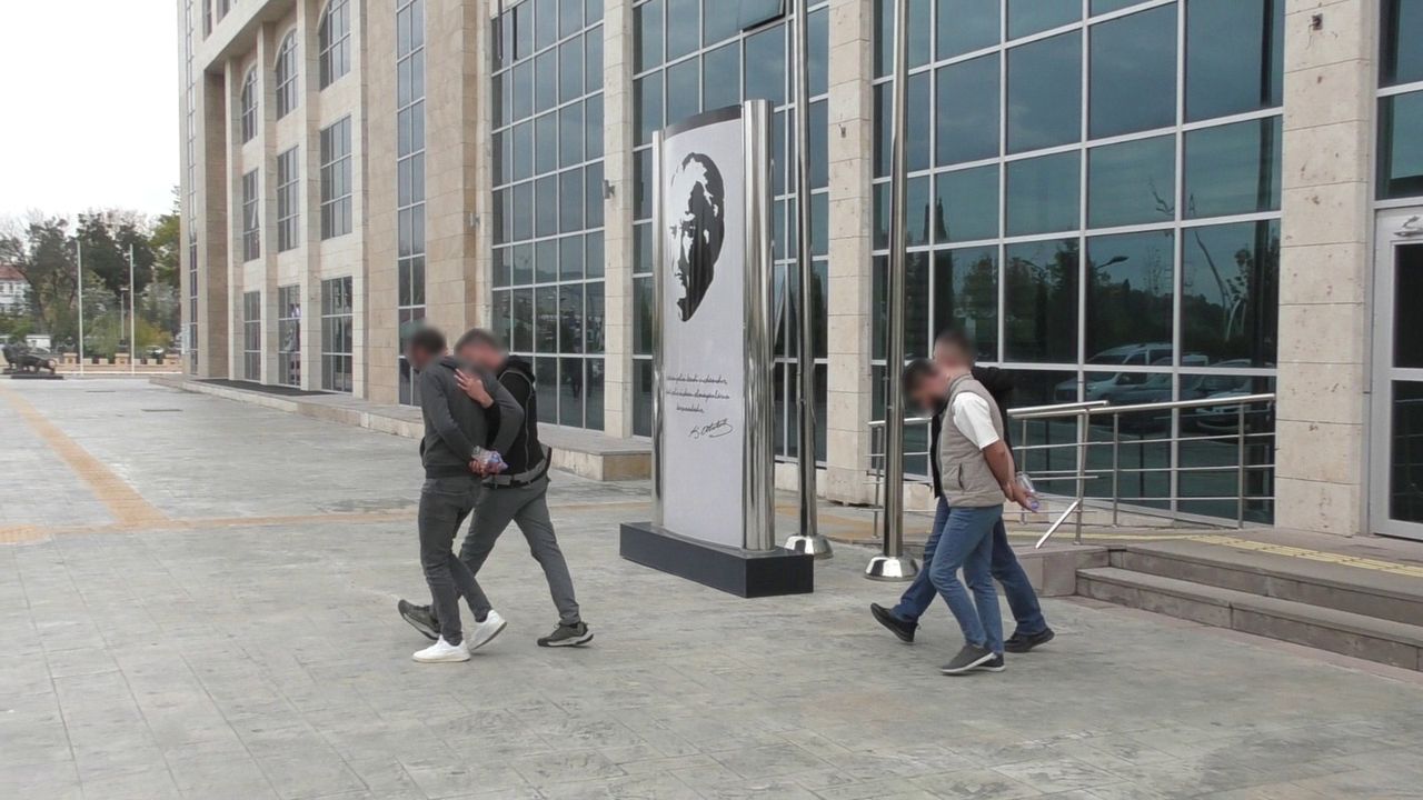 Yine Uşak, Yine Uy*şturucu ! Metamfetamin Ele Geçirildi