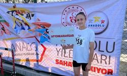 Atlet Sporcu Uzun Atlamada Üçüncü Oldu