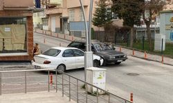 Tapu Müdürlüğü Önünde Kaza: Otopark Sorunu Büyüyor