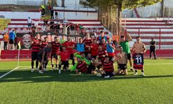 Uşakspor, Ayvalıkgücü’nü 2-0 Yenerek Liderliğini Sürdürdü
