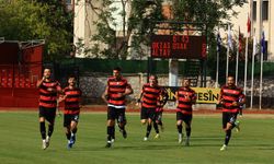 Uşakspor Sezona Galibiyetle Başladı: Altay’ı 2-0 Yendi