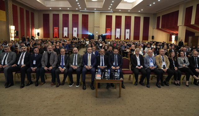 Öz Sağlık-İş Sendikası 3. Grup Temsilci Eğitim Programına Uşak da katıldı