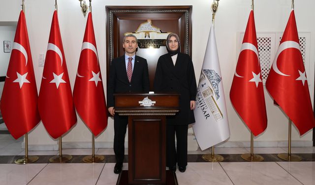 Vali Dr. Naci Aktaş ve Konya Valisi İbrahim Akın'dan Afyonkarahisar Valisi Dr. Kübra Güran Yiğitbaşı’na Ziyaret