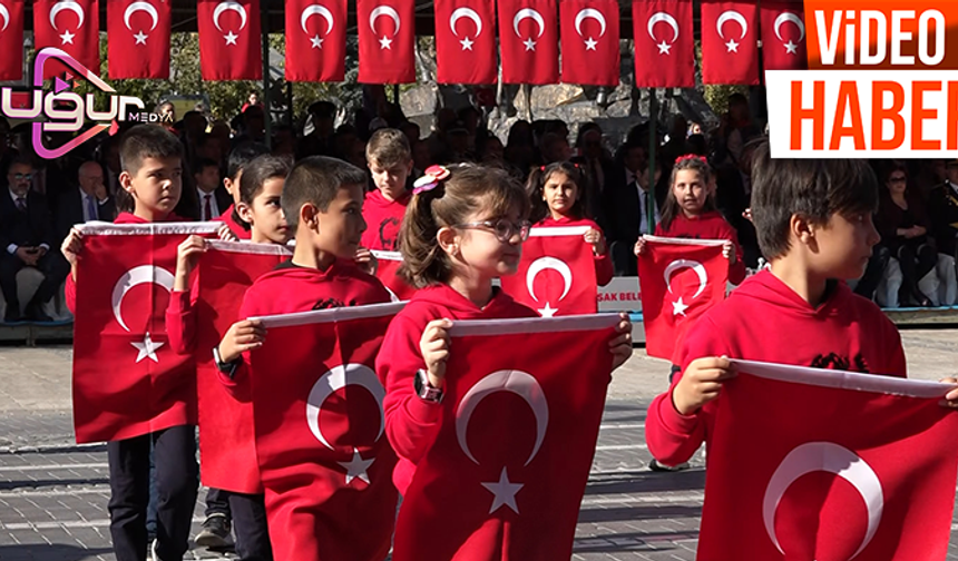 Uşak’ta Cumhuriyet’in 100. Yılı Coşkuyla Kutlandı