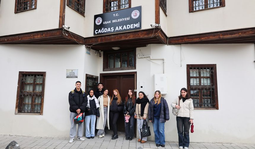 Uşak Belediyesi’nden Ücretsiz Üniversite Hazırlık Desteği